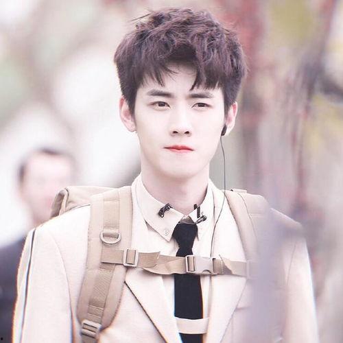 圈内八卦爆料任豪,揭秘娱乐圈新晋小生背后的神秘故事 第1张 圈内八卦爆料任豪,揭秘娱乐圈新晋小生背后的神秘故事 第1张